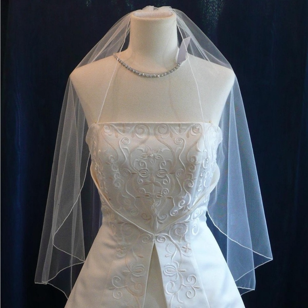 Cascading Angel Cut Bridal Veil